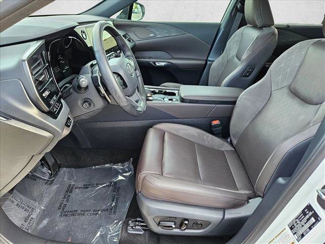 Used 2025 Lexus RX 450h AWD w/ Convenience Package image 18