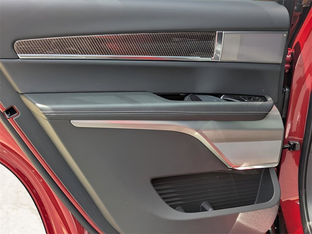 New 2026 Cadillac Vistiq Sport image 13