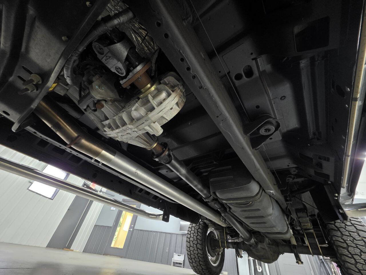 Used 2004 Ford F250 Lariat image 6