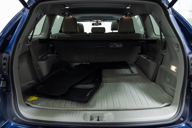 Used 2016 Toyota Highlander XLE image 9