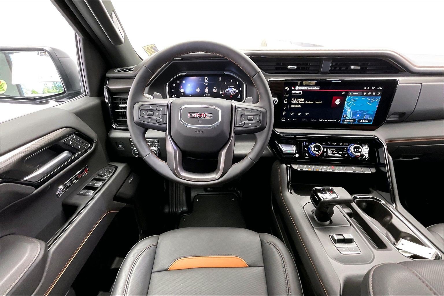 Used 2026 GMC Sierra 1500 AT4 w/ AT4 Premium Package AWD/4WD image 4
