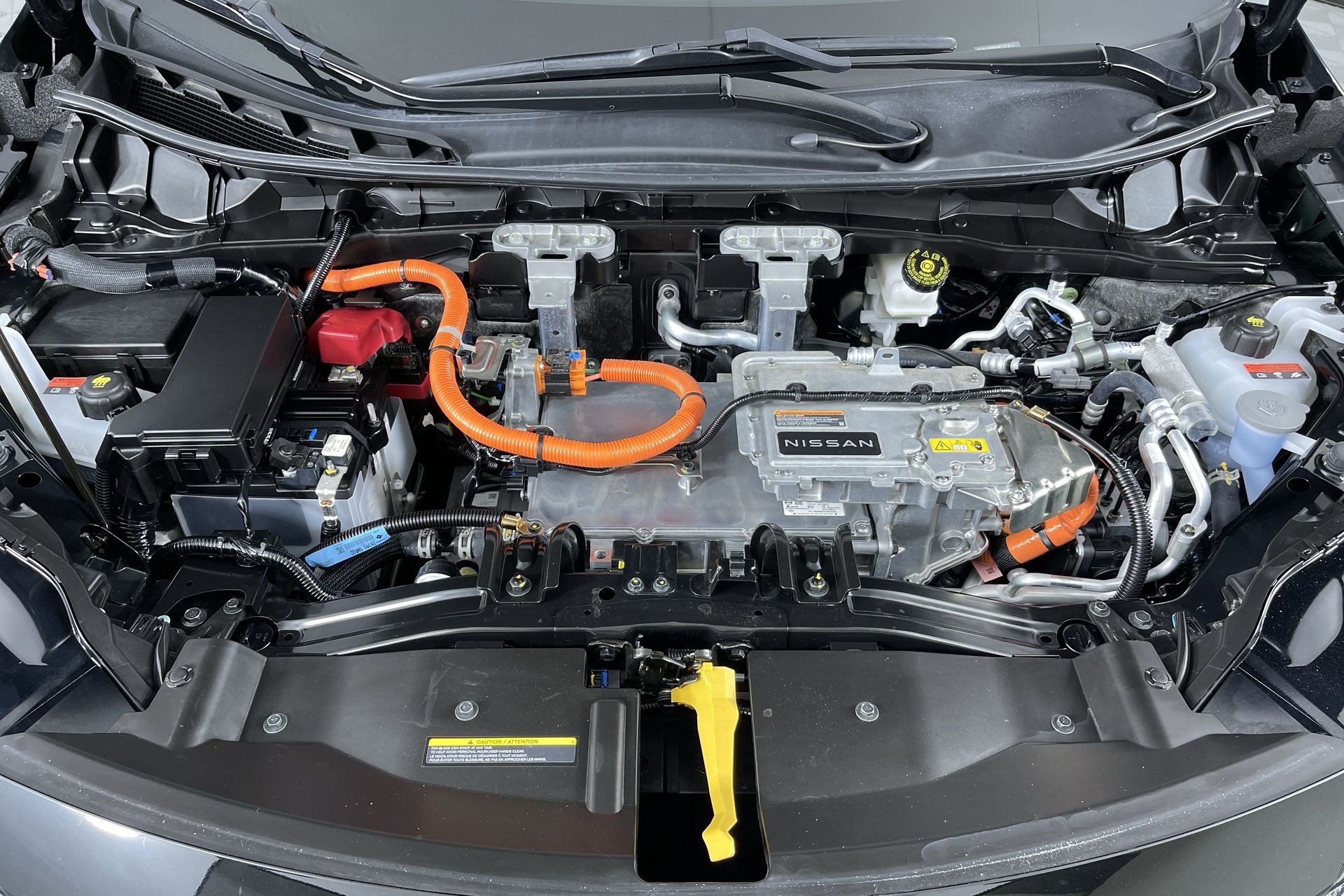 Certified 2024 Nissan Ariya AWD image 27