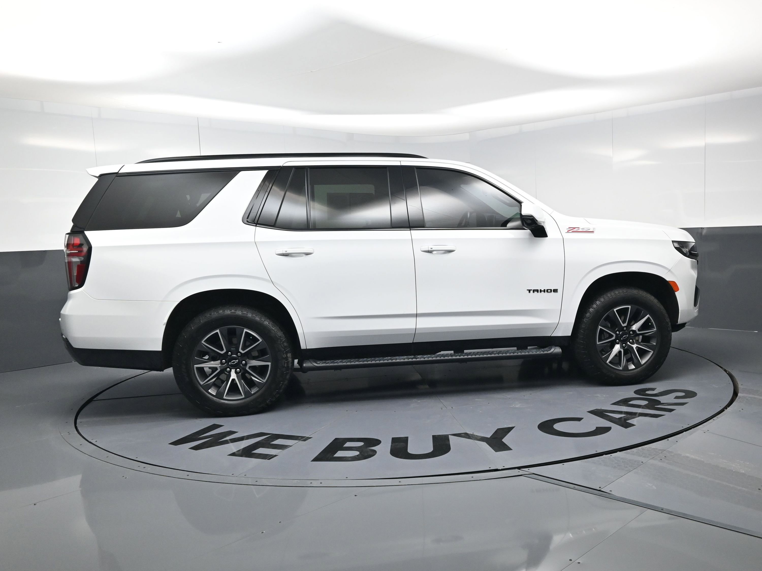 Certified 2023 Chevrolet Tahoe Z71 w/ Luxury Package image 10