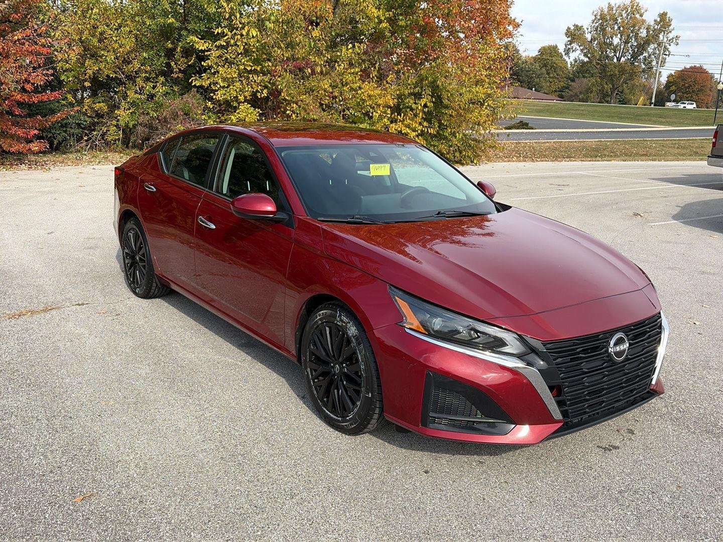 Used 2025 Nissan Altima 2.5 SV w/ SV Special Edition Package FWD image 7