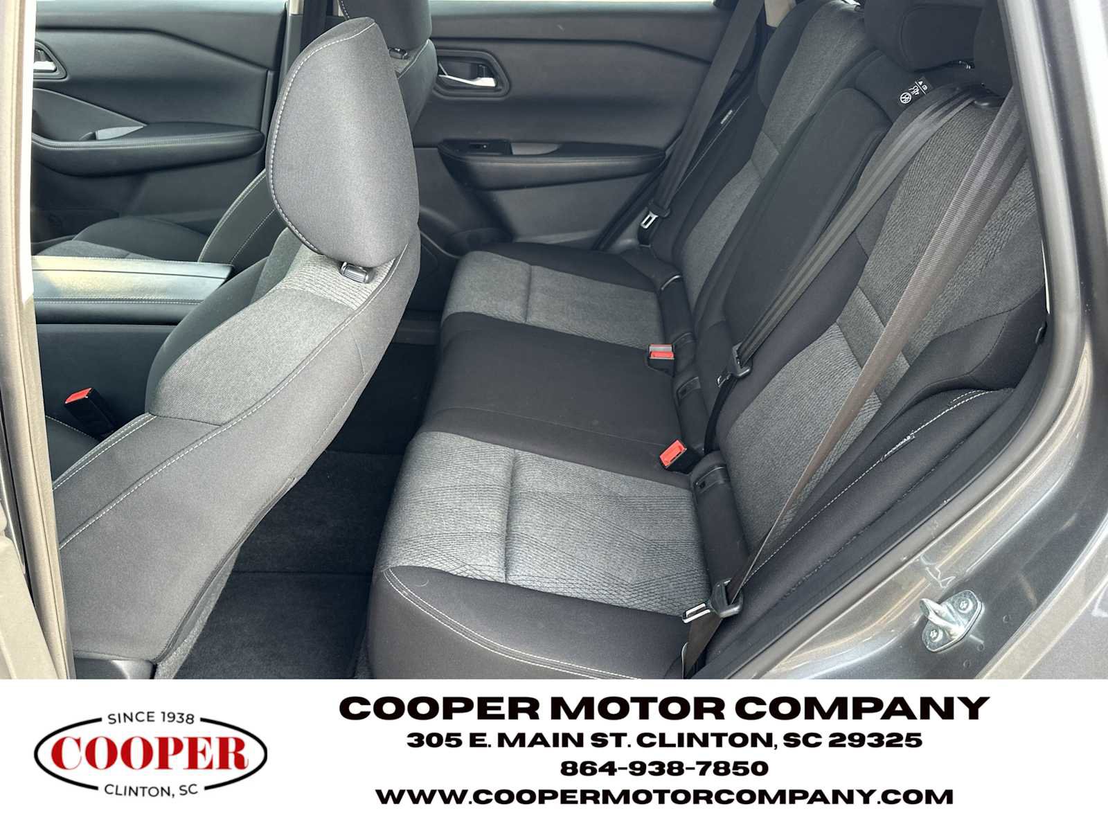 Used 2025 Nissan Rogue SV image 21