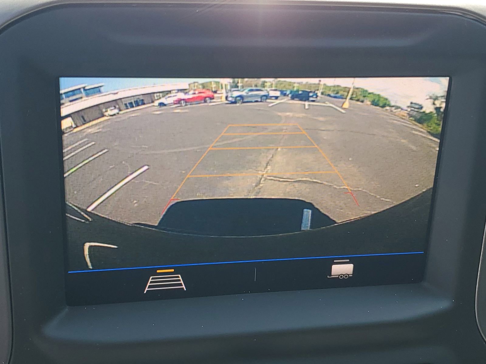 Used 2022 Chevrolet Silverado 1500 Custom image 16