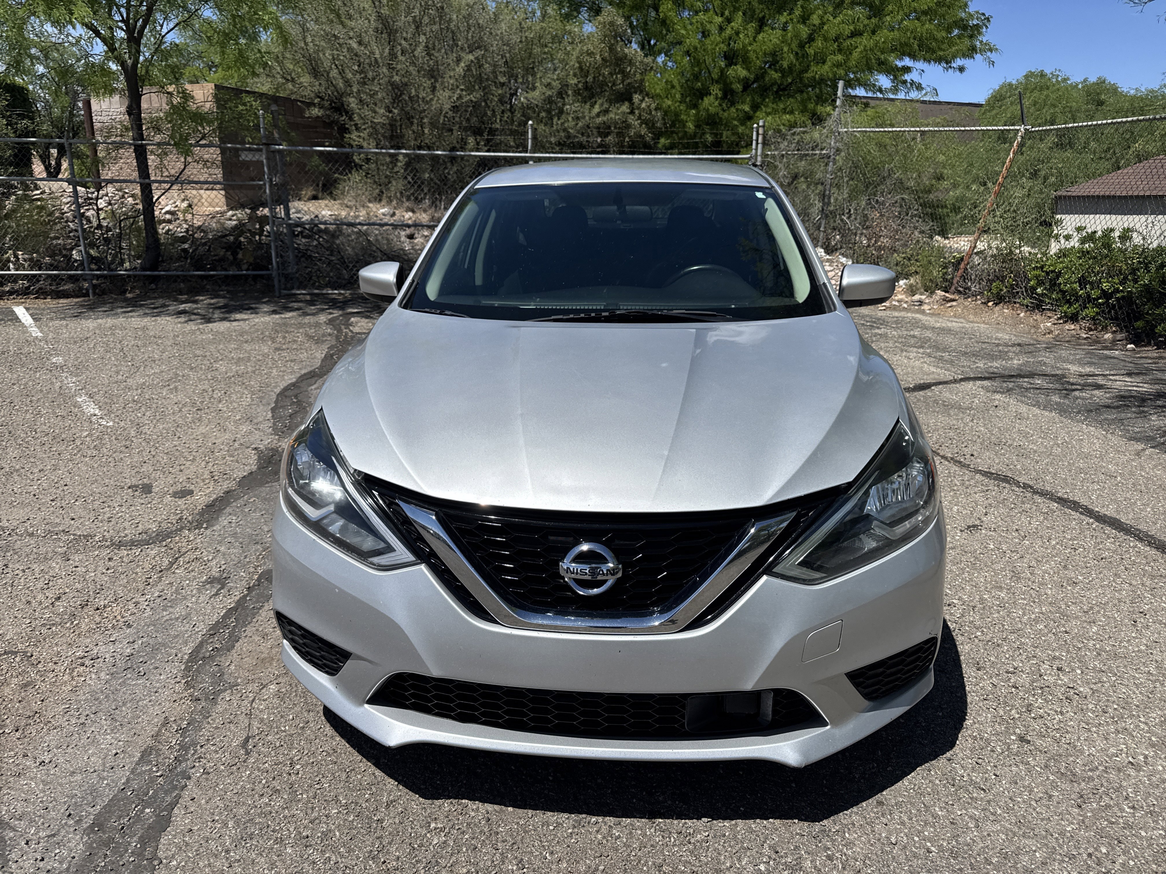Used 2019 Nissan Sentra SV FWD image 2