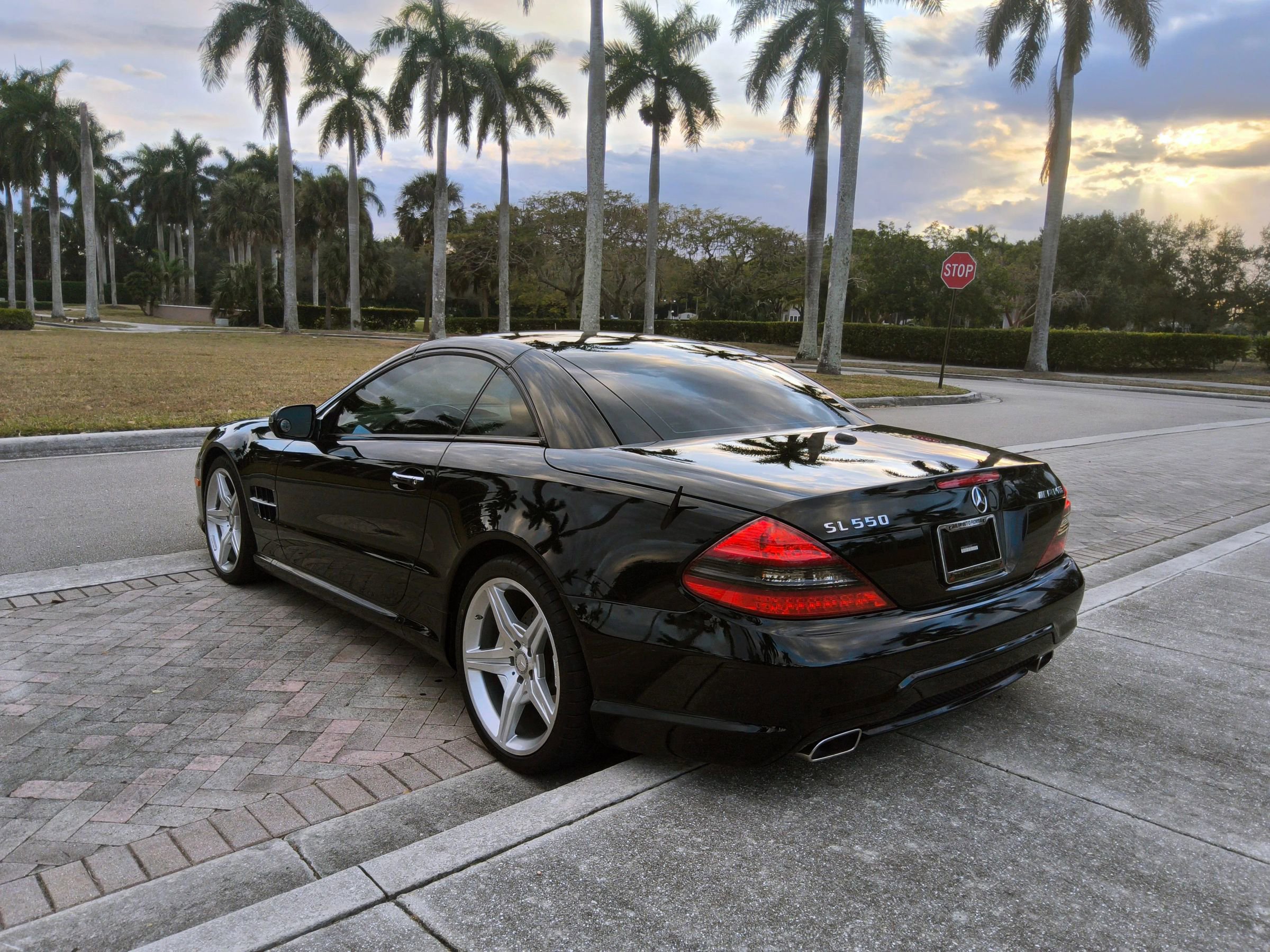Used 2012 Mercedes-Benz SL 550 image 32
