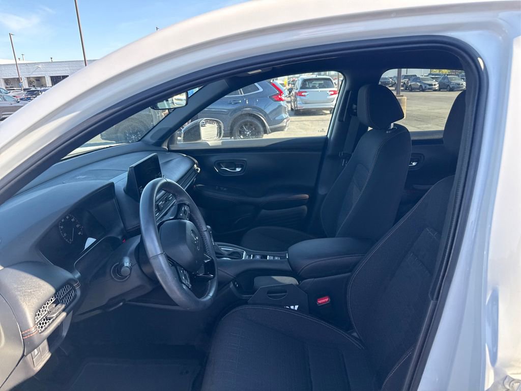 Used 2024 Honda HR-V Sport image 19