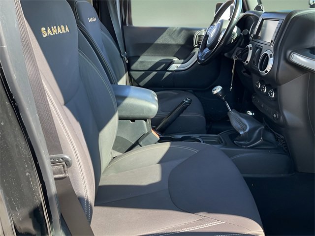 Used 2014 Jeep Wrangler Unlimited Sahara w/ Connectivity Group image 16