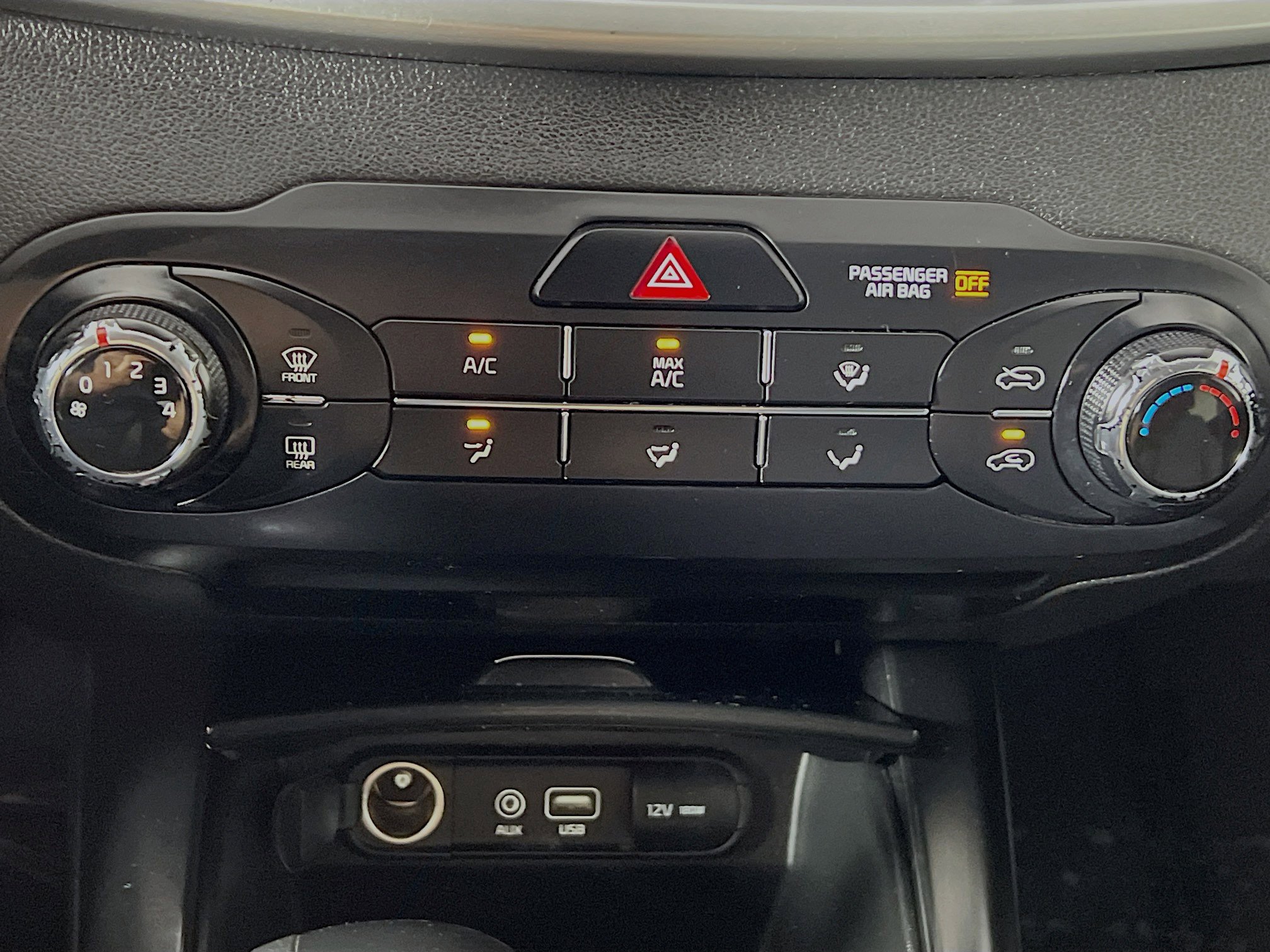 Used 2017 Kia Sorento LX image 25