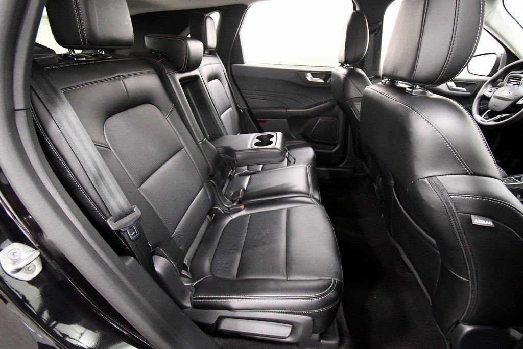 Used 2025 Ford Escape Platinum image 16