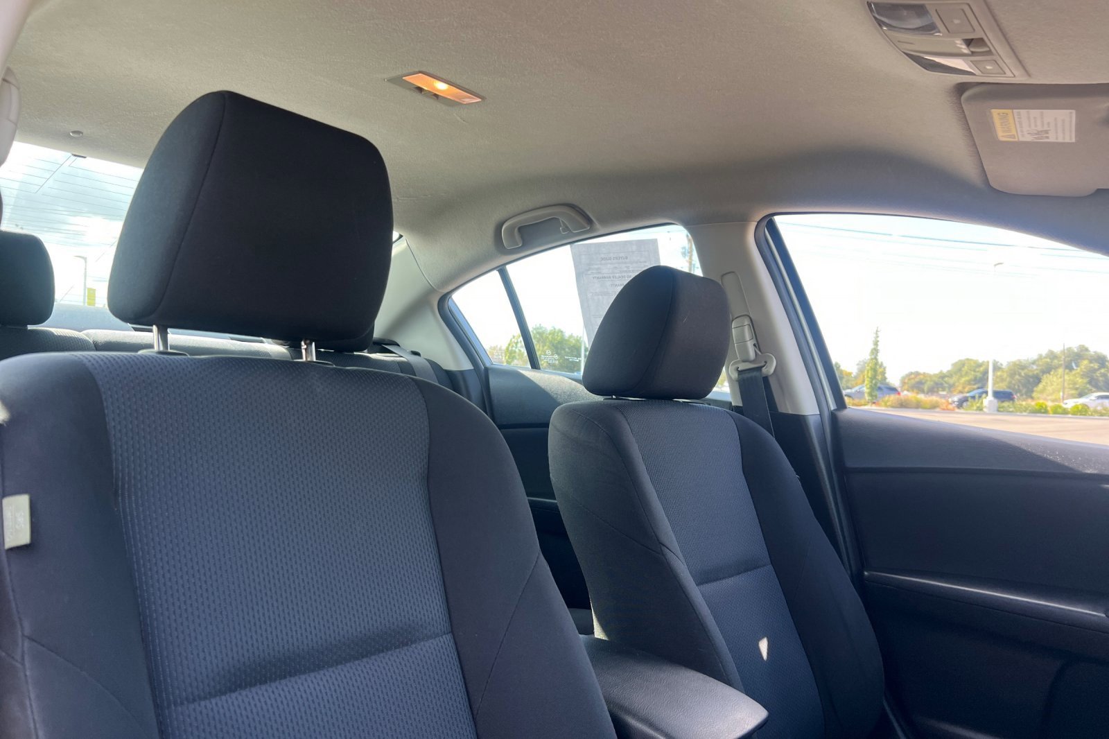 Used 2010 MAZDA MAZDA3 i Sport image 13