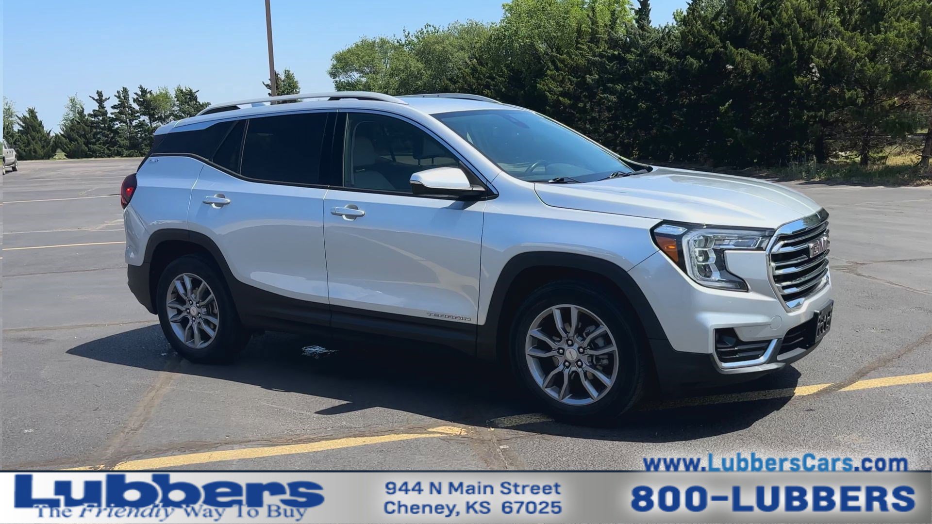 Used 2022 GMC Terrain SLT FWD image 2
