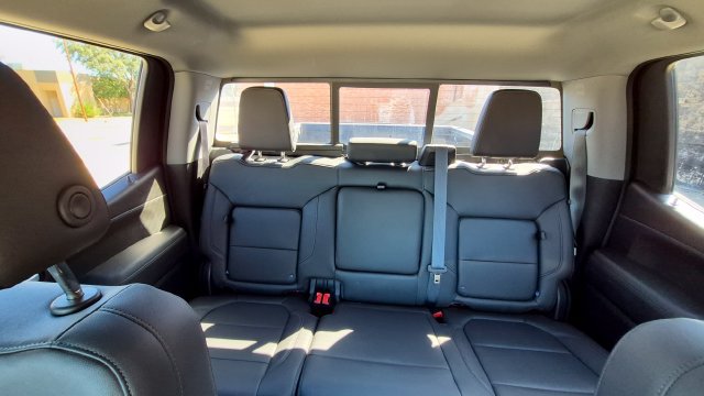 Used 2021 Chevrolet Silverado 1500 LT Trail Boss w/ Convenience Package II AWD/4WD image 19