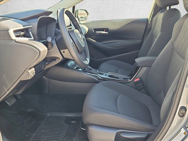 Used 2021 Toyota Corolla LE FWD image 15