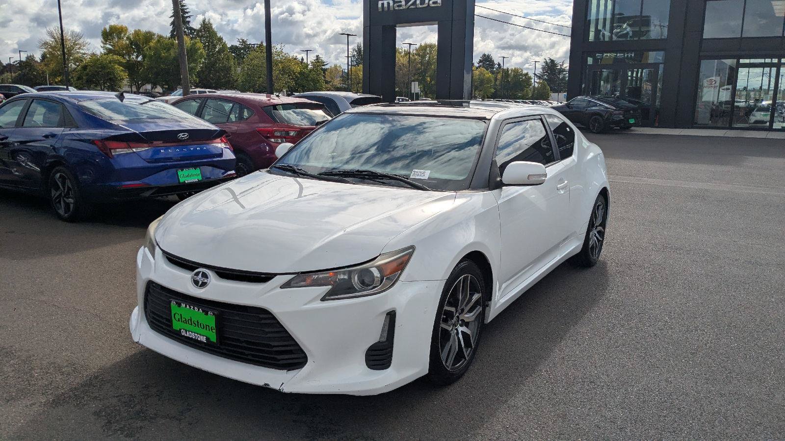 Used 2014 Scion tC FWD image 2