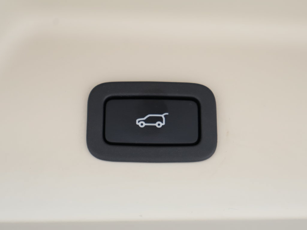 Used 2019 Land Rover Range Rover Long Wheelbase Supercharged AWD/4WD image 17