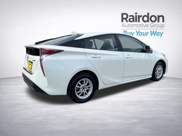 Used 2017 Toyota Prius Four w/ Premium Convenience Package FWD image 7