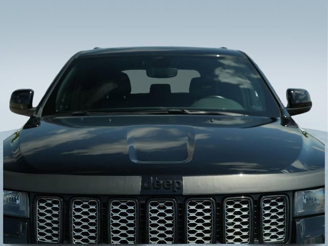 Used 2019 Jeep Grand Cherokee Altitude AWD/4WD image 38