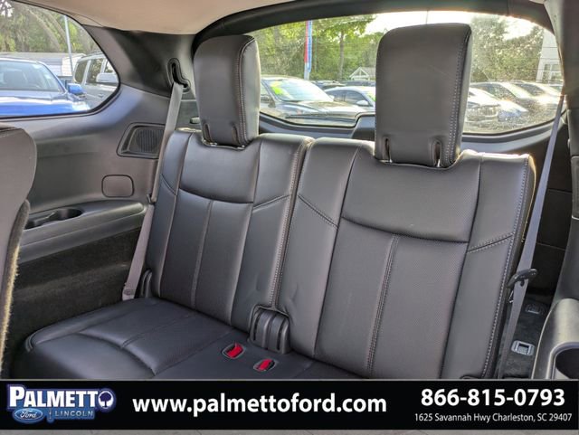 Used 2019 Nissan Pathfinder Platinum FWD image 12