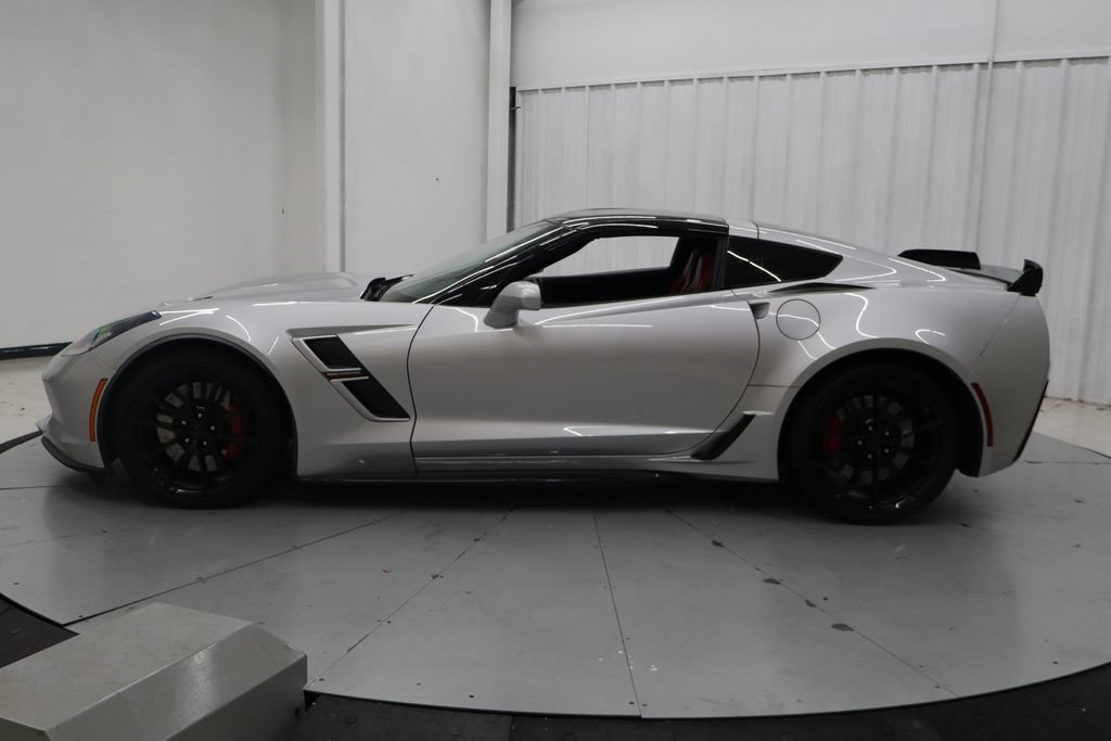 Used 2019 Chevrolet Corvette Grand Sport w/ Carbon Flash Badge Package RWD image 6