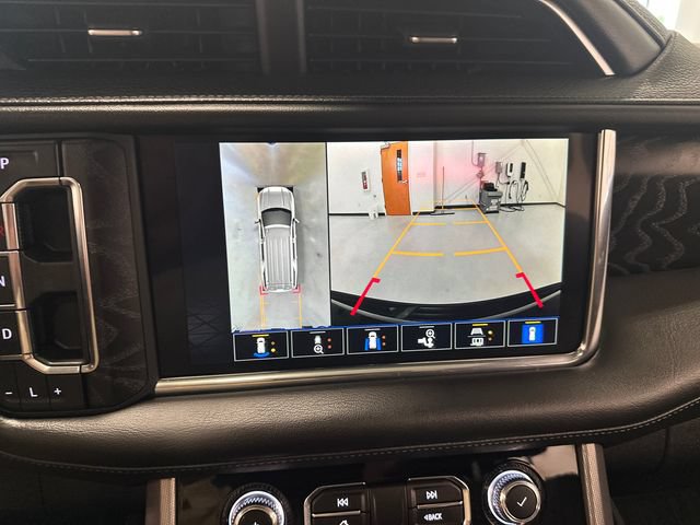 Used 2023 GMC Yukon Denali AWD/4WD image 18