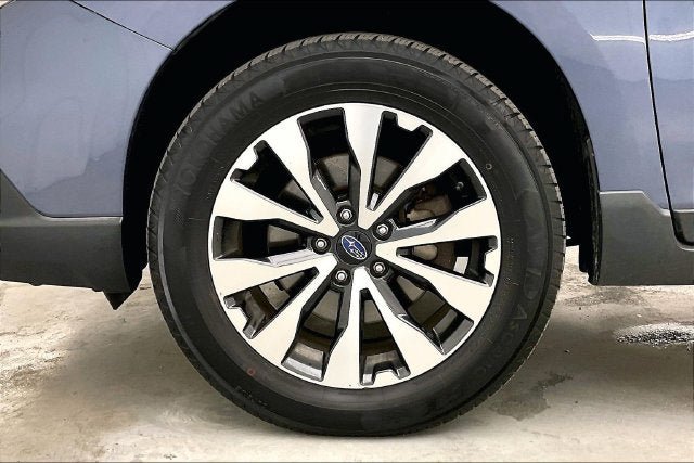 Used 2017 Subaru Outback 2.5i Limited AWD/4WD image 10