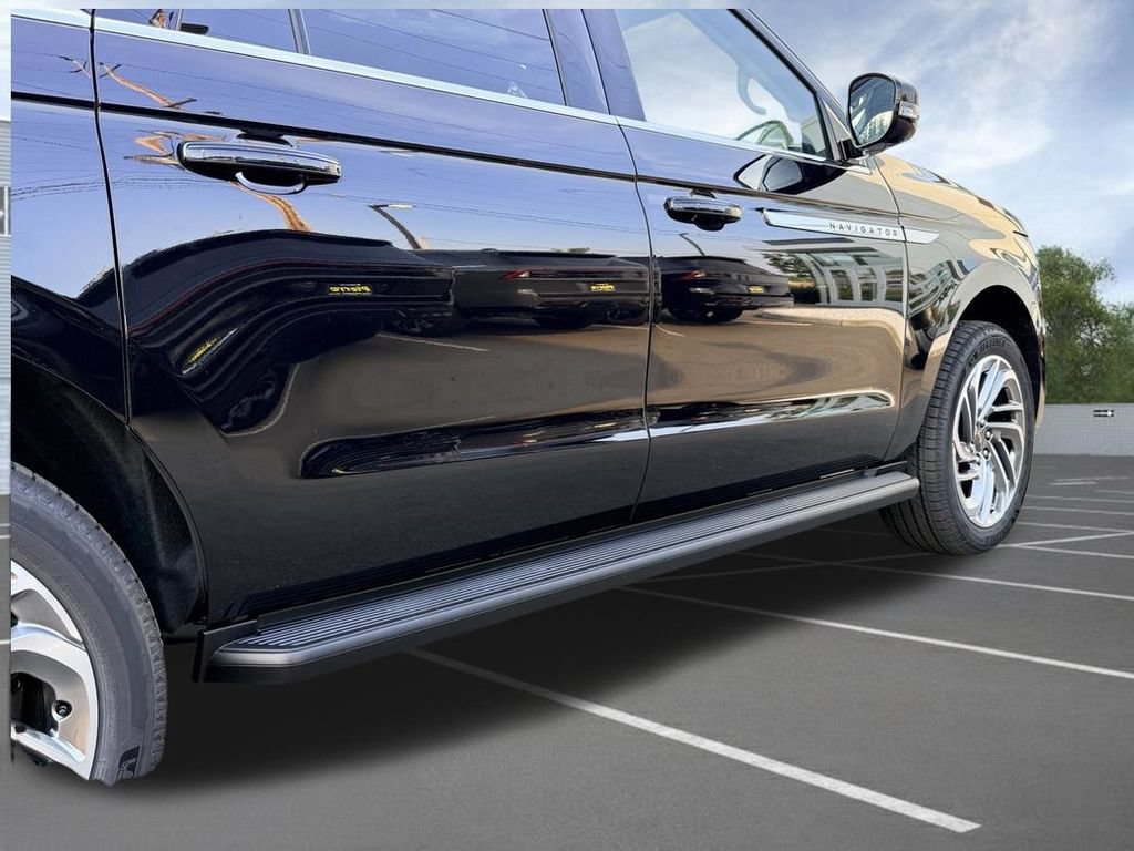 New 2027 Lincoln Navigator L Premier AWD/4WD image 37