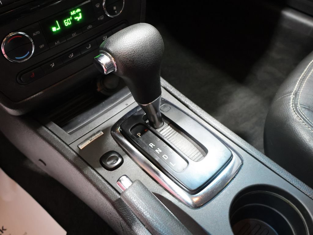 Used 2009 Ford Fusion SEL FWD image 17