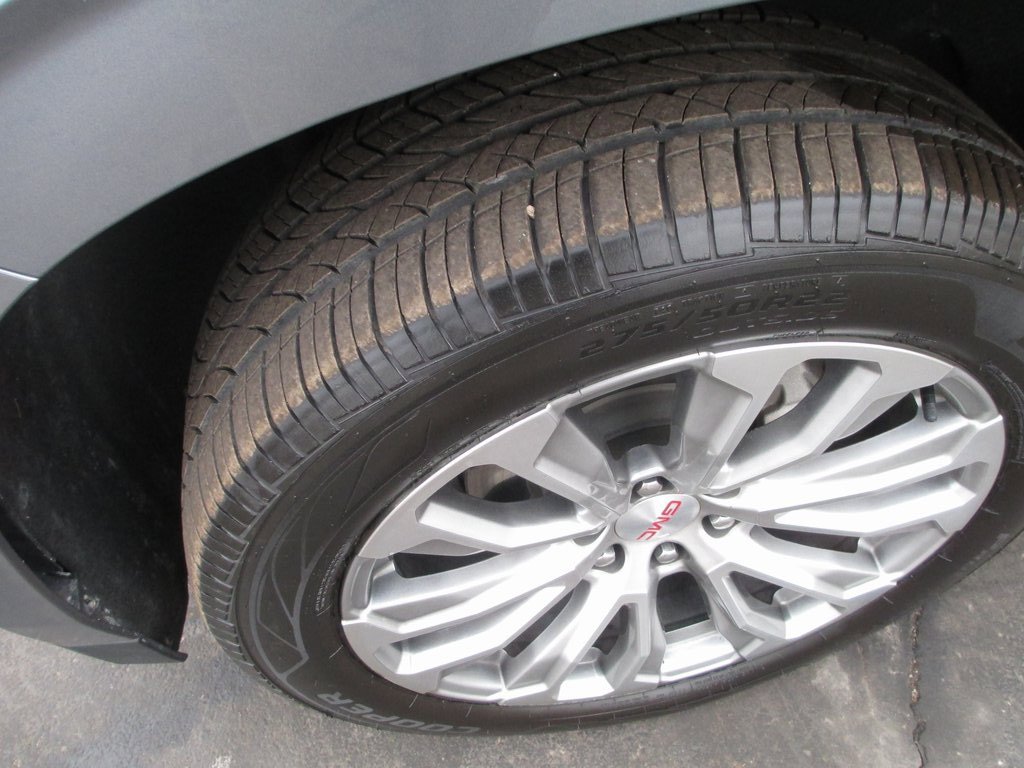 Used 2021 GMC Yukon Denali image 11