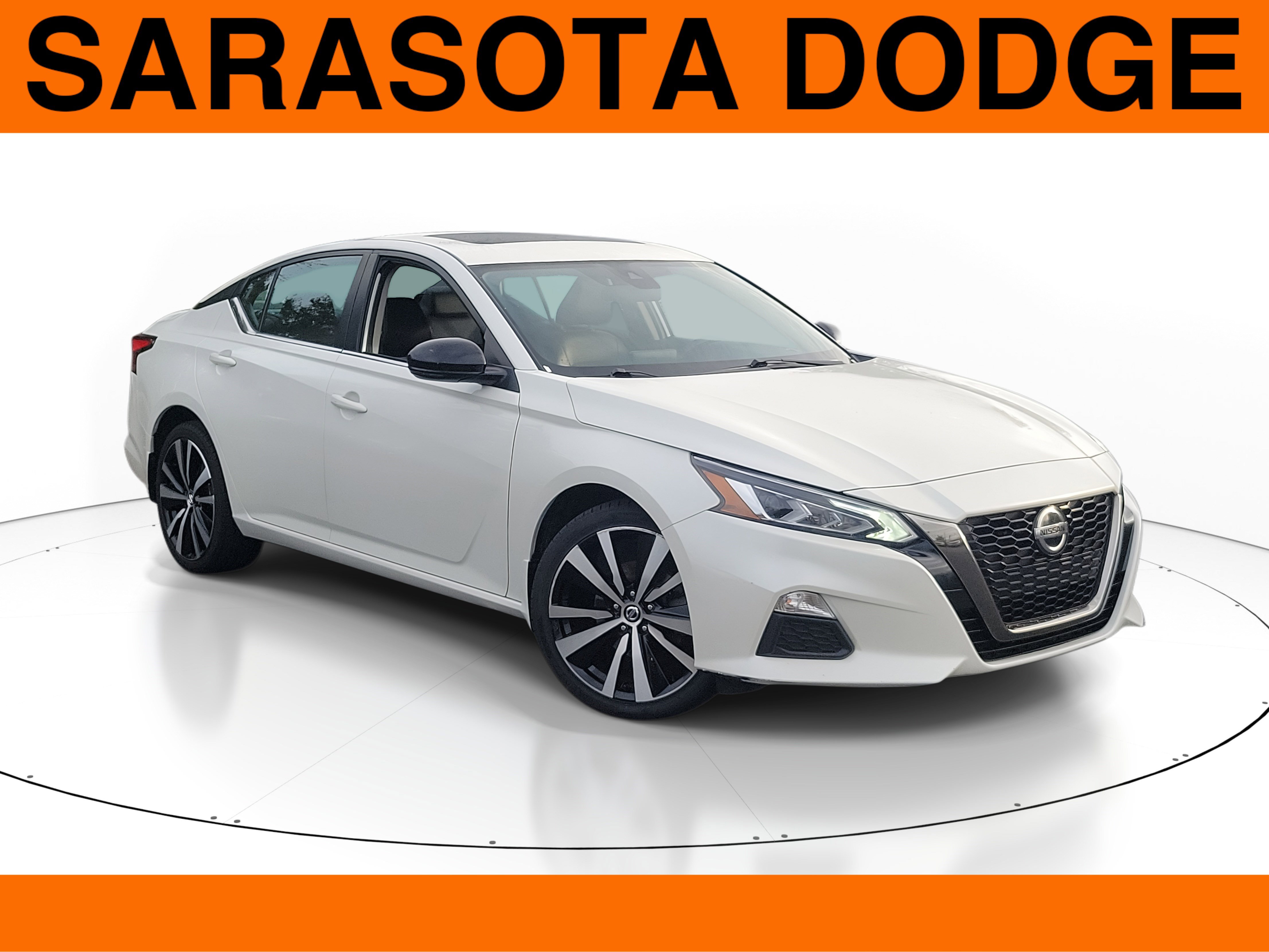 Used 2020 Nissan Altima 2.5 SR w/ Premium Package image 1