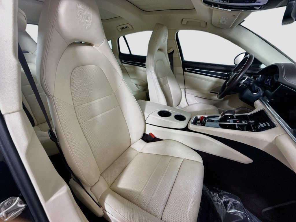 Used 2023 Porsche Panamera 4 Platinum Edition AWD/4WD image 27
