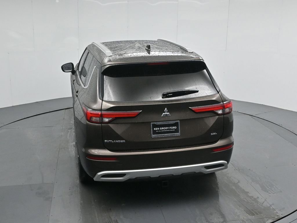 Used 2022 Mitsubishi Outlander SEL image 42