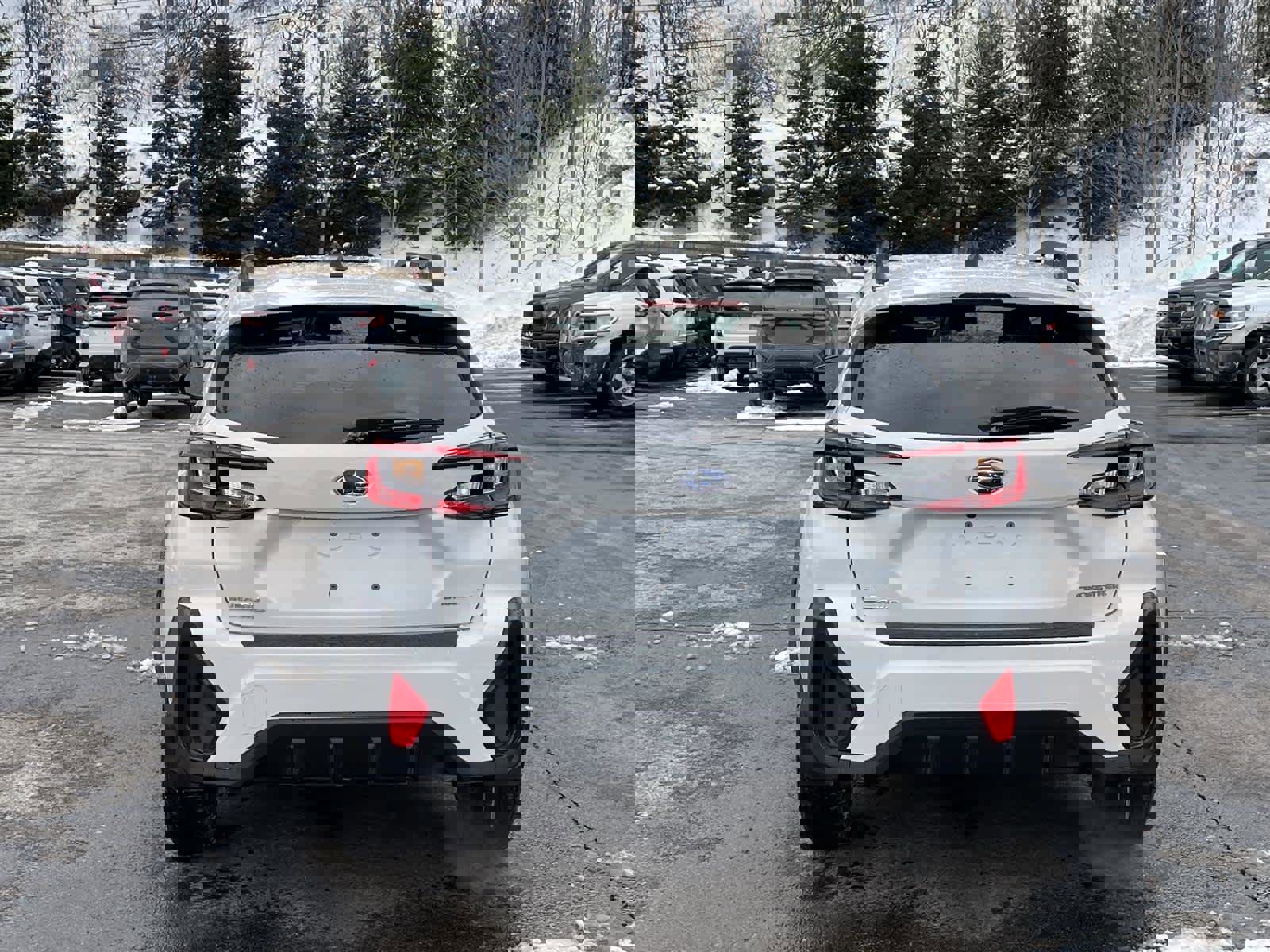 Used 2024 Subaru Crosstrek 2.0i Premium image 4