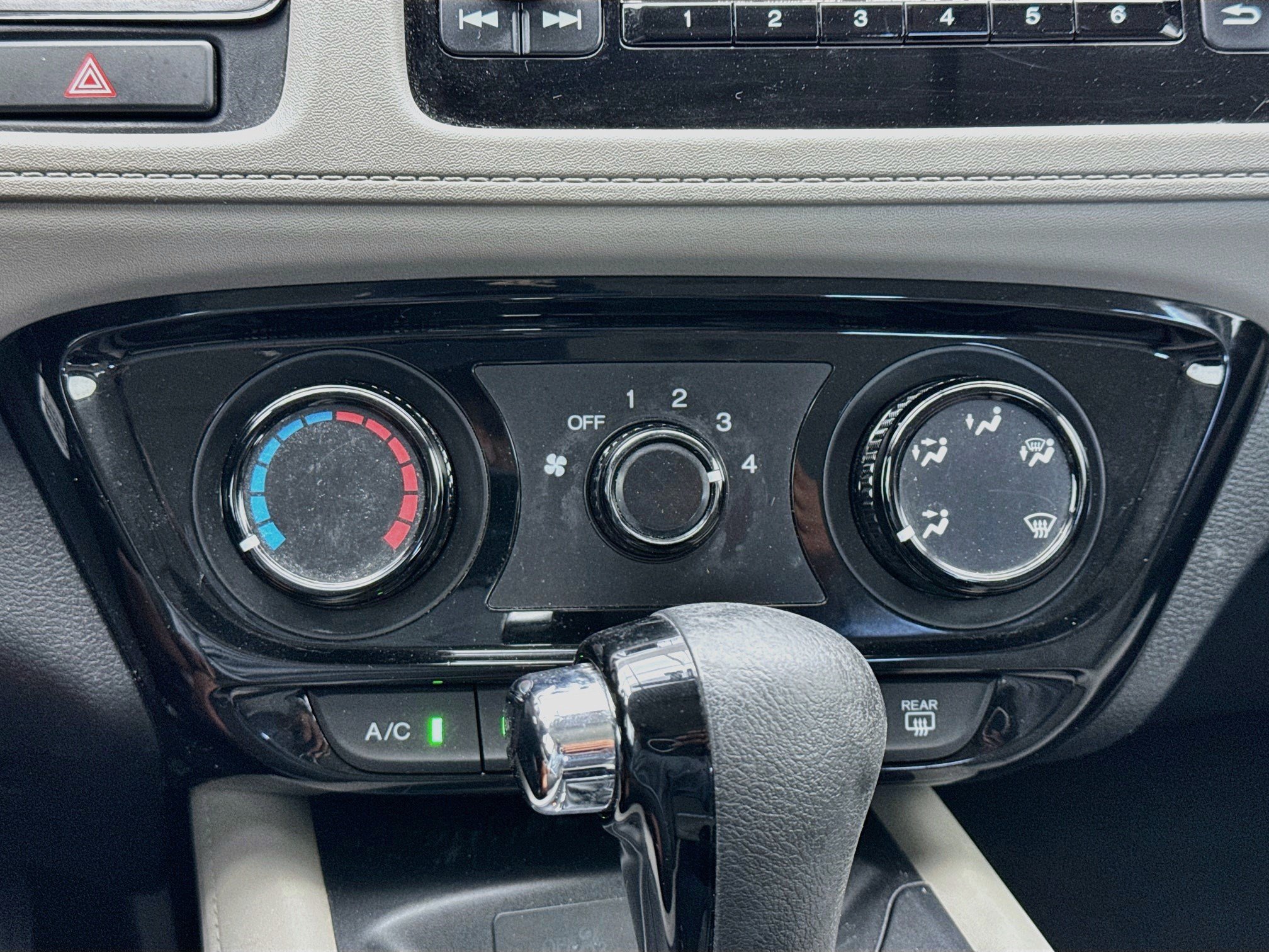 Used 2019 Honda HR-V LX image 12