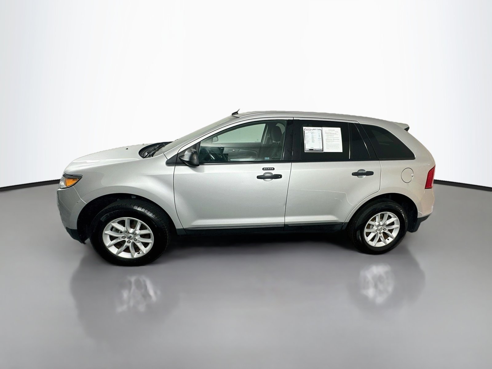 Used 2013 Ford Edge SE FWD image 4
