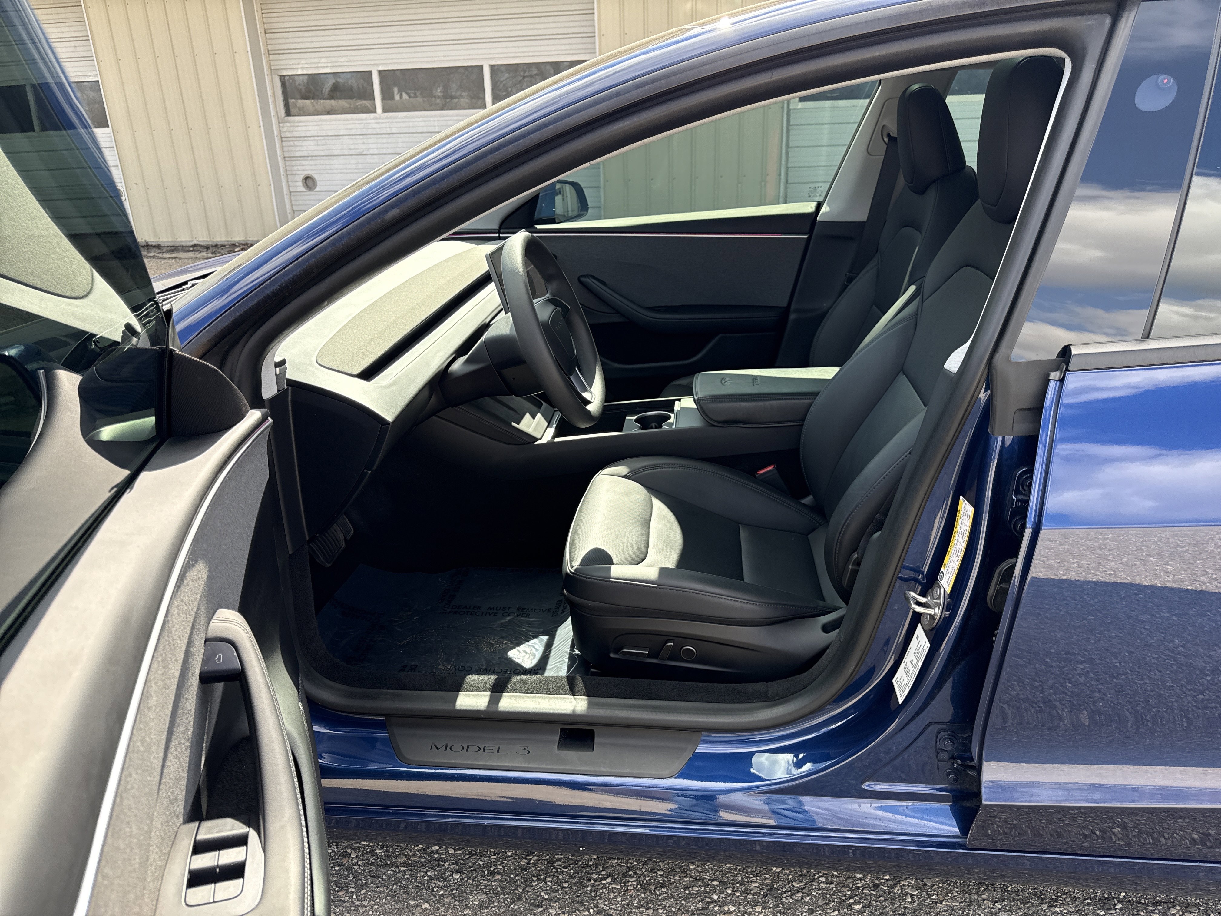 Used 2024 Tesla Model 3 Standard Range RWD image 18