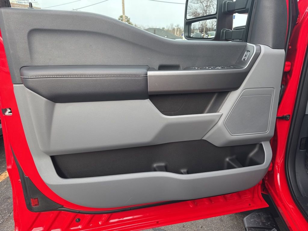 New 2026 Ford F250 XLT w/ FX4 Off-Road Package image 11