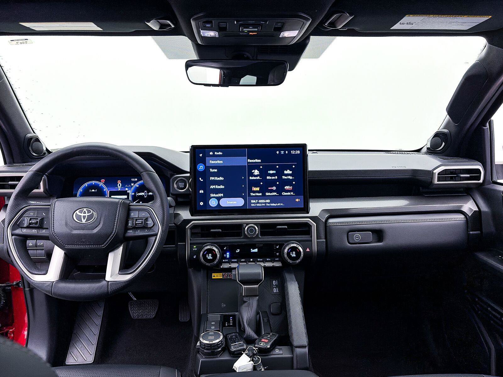 Used 2025 Toyota 4Runner Limited AWD/4WD image 22