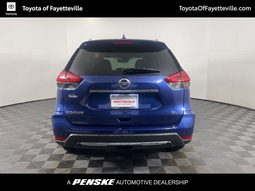 Used 2018 Nissan Rogue SL image 11
