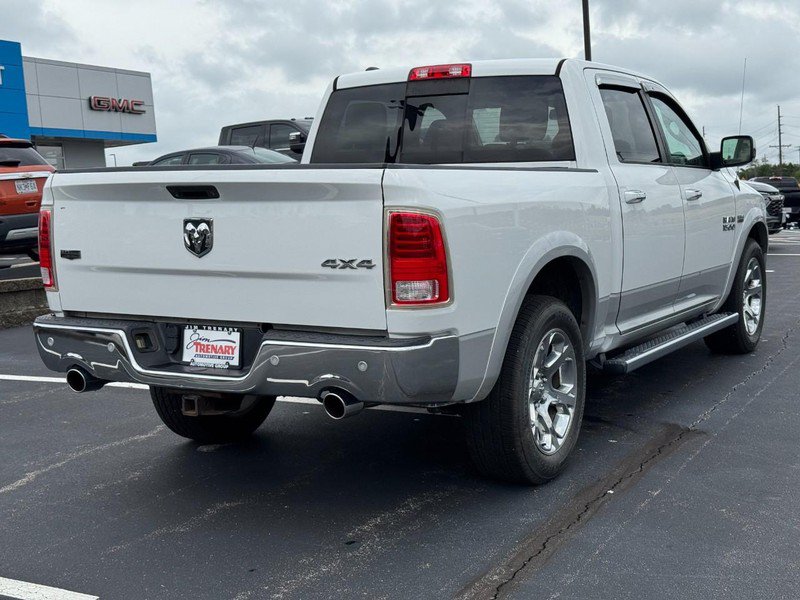 Used 2017 RAM 1500 Laramie w/ Convenience Group AWD/4WD image 3