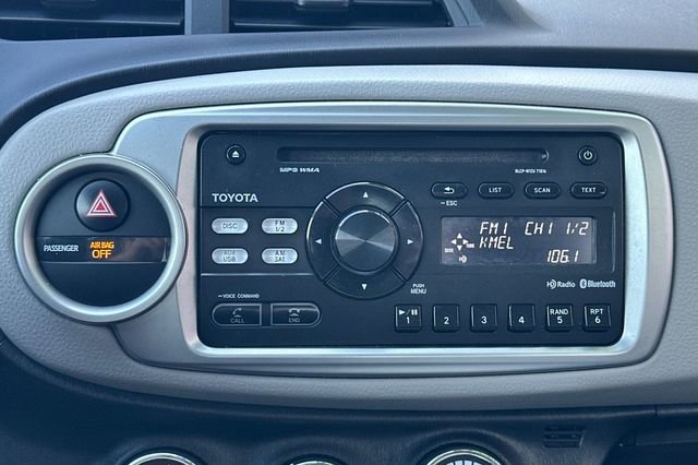 Used 2014 Toyota Yaris LE image 21