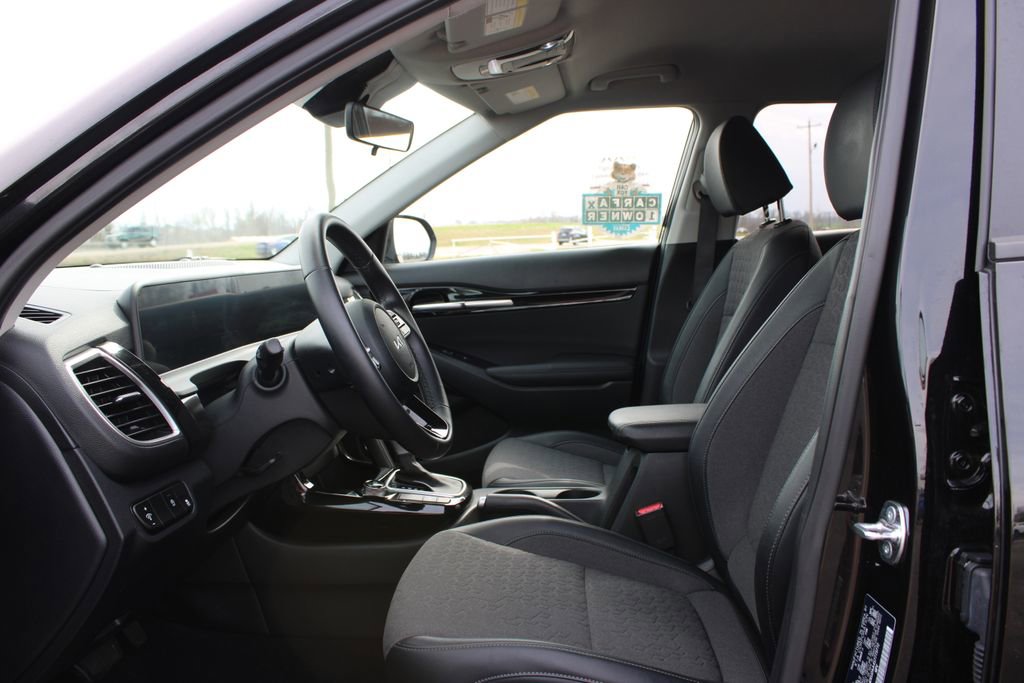 Used 2025 Kia Seltos S image 19