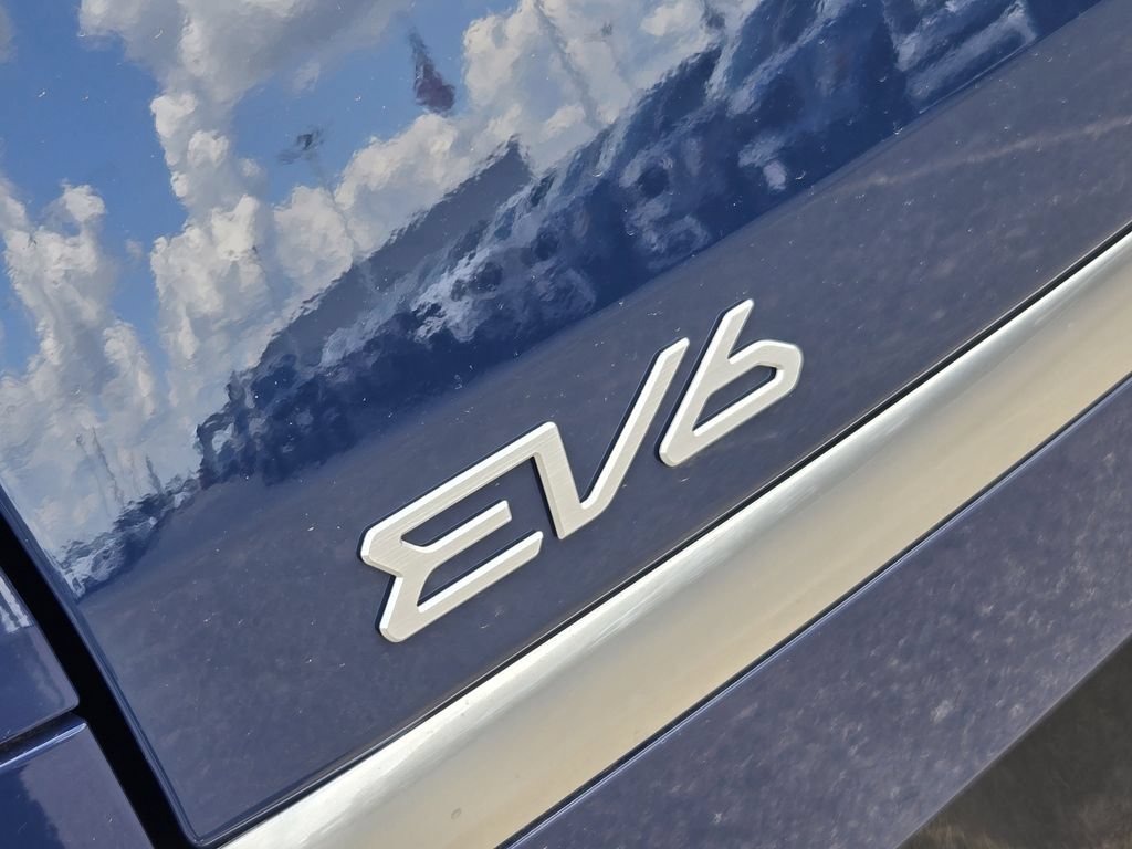 New 2025 Kia EV6 Wind RWD image 8