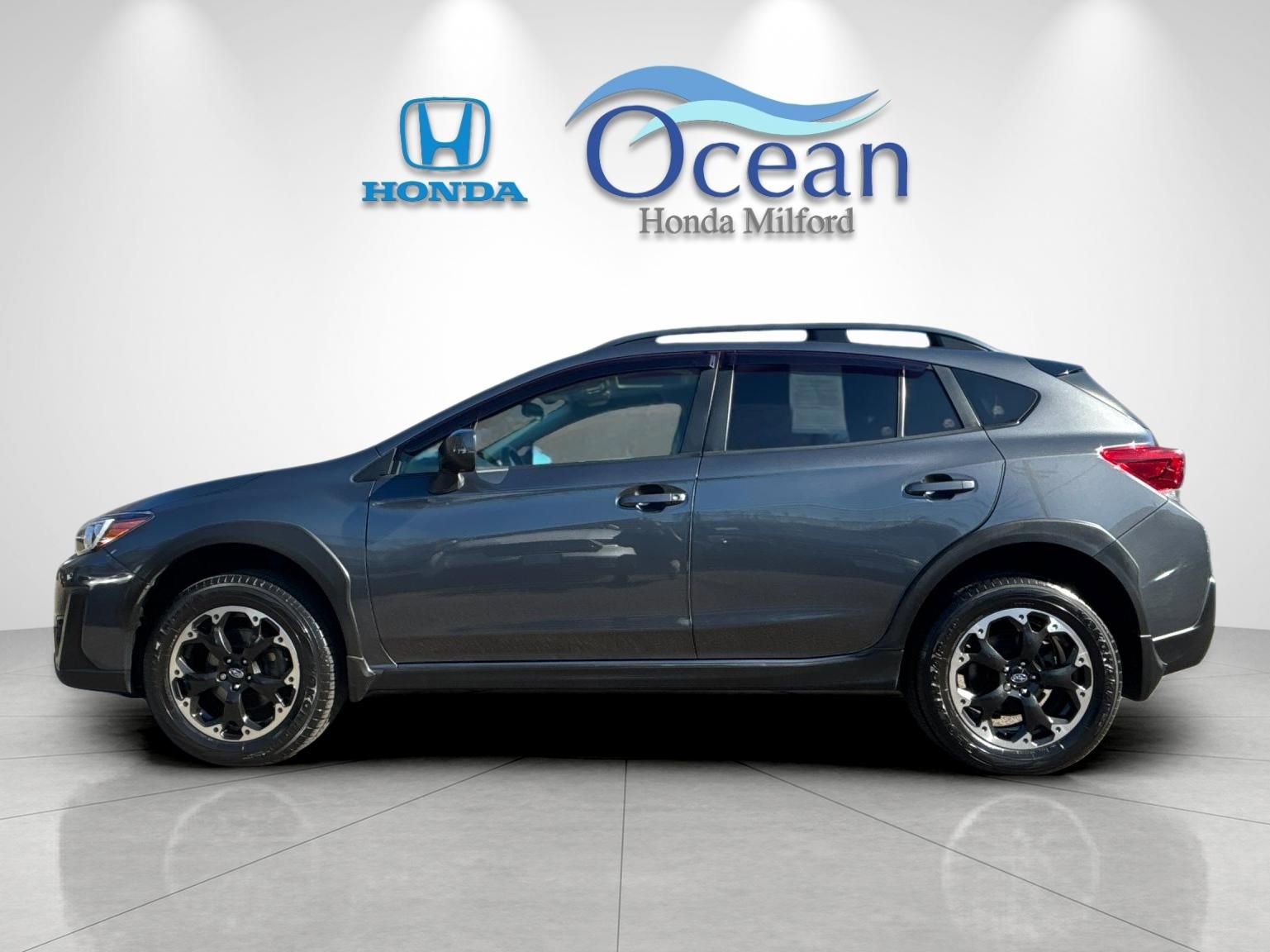 Used 2021 Subaru Crosstrek 2.0i Premium w/ Moonroof Package AWD/4WD image 6