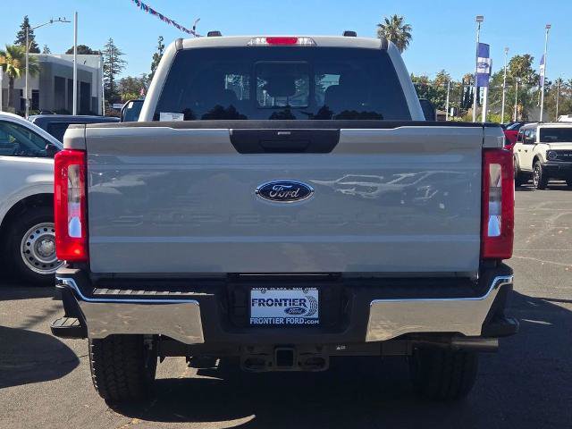 New 2026 Ford F250 XLT w/ FX4 Off-Road Package AWD/4WD image 32