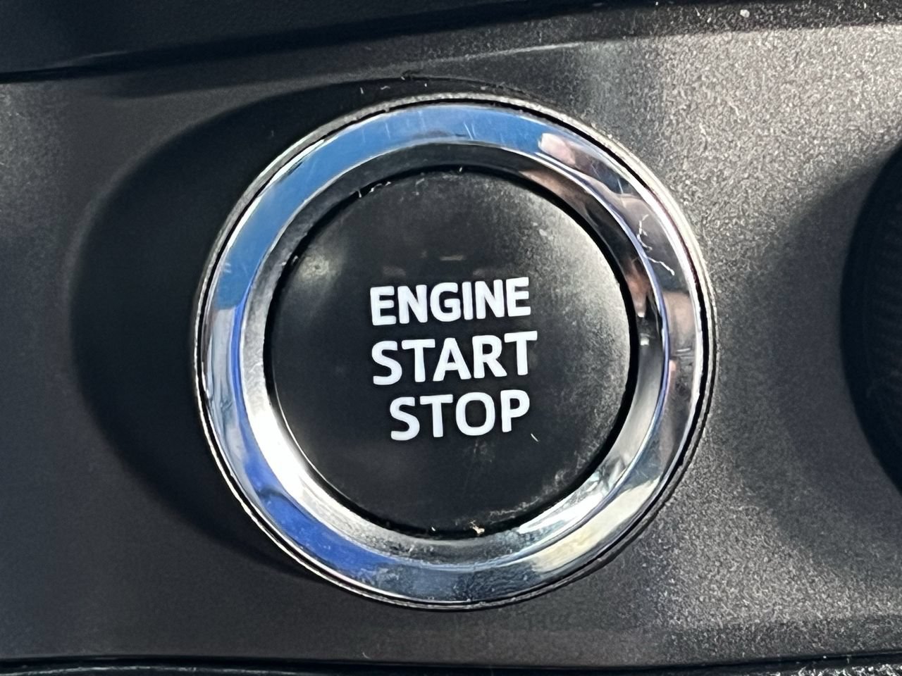 Used 2022 Toyota Tacoma TRD Sport w/ TRD Premium Sport Package AWD/4WD image 19