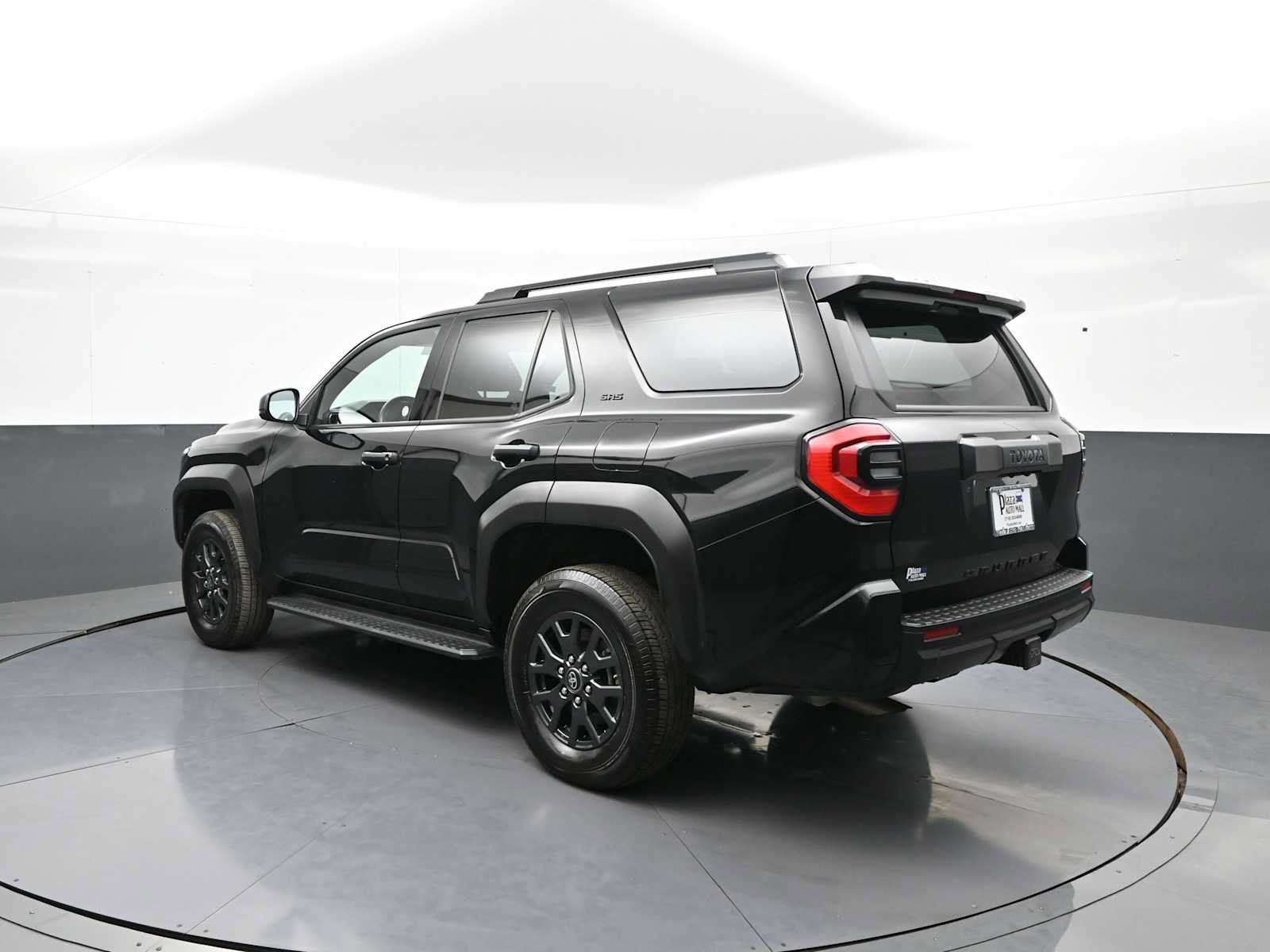 Certified 2025 Toyota 4Runner SR5 AWD/4WD image 8