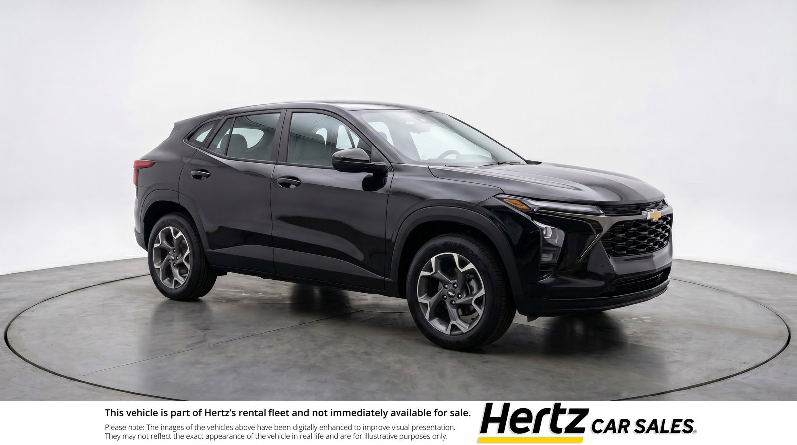 Used 2025 Chevrolet Trax LT FWD image 1